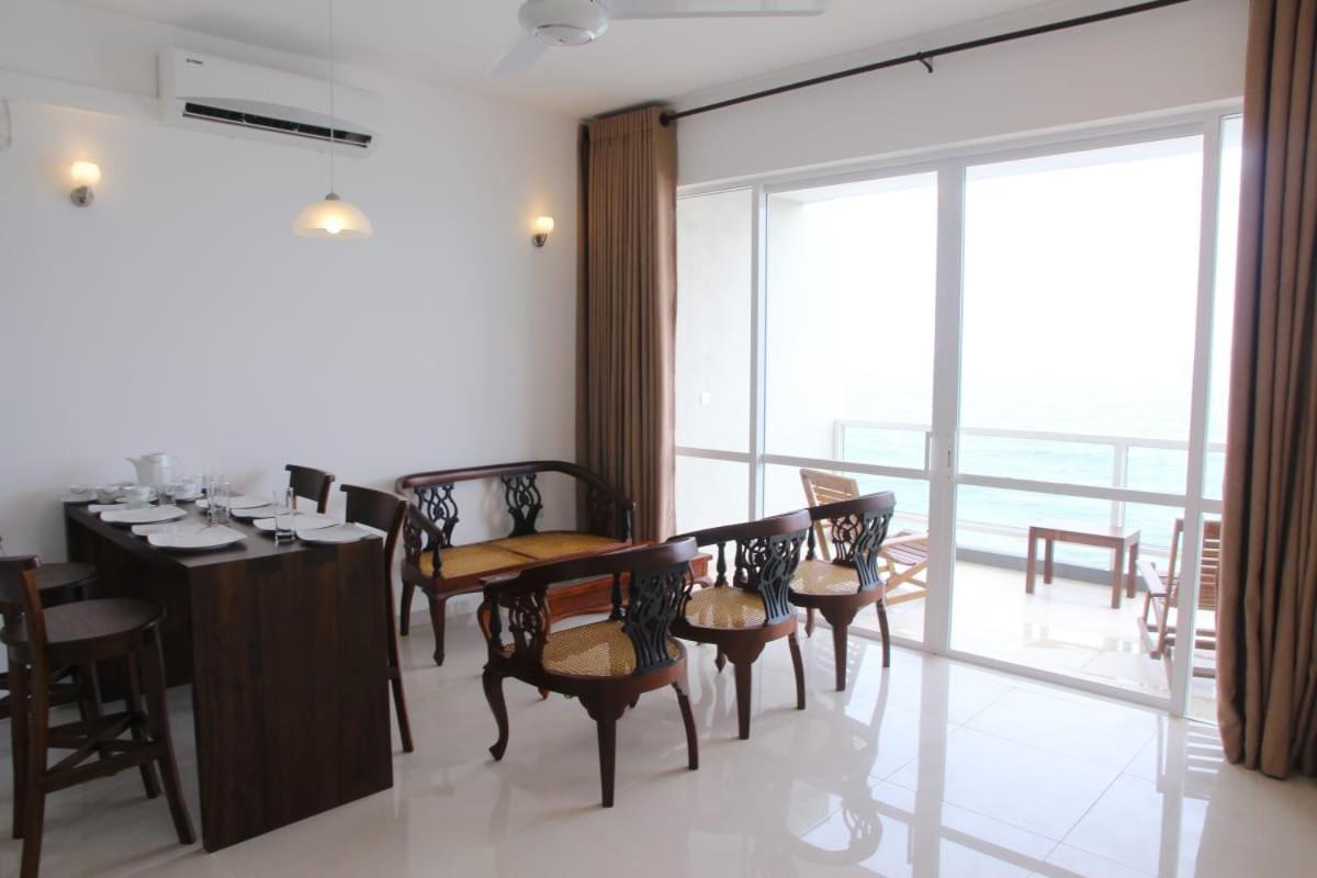 Aqua Vista Apartment Uswetakeiyawa Exterior foto