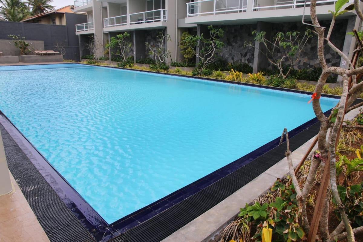 Aqua Vista Apartment Uswetakeiyawa Exterior foto